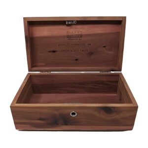 VTG Lane Mini Cedar Chest Keepsake Box Burnett Furniture Chula Vista CA No Key